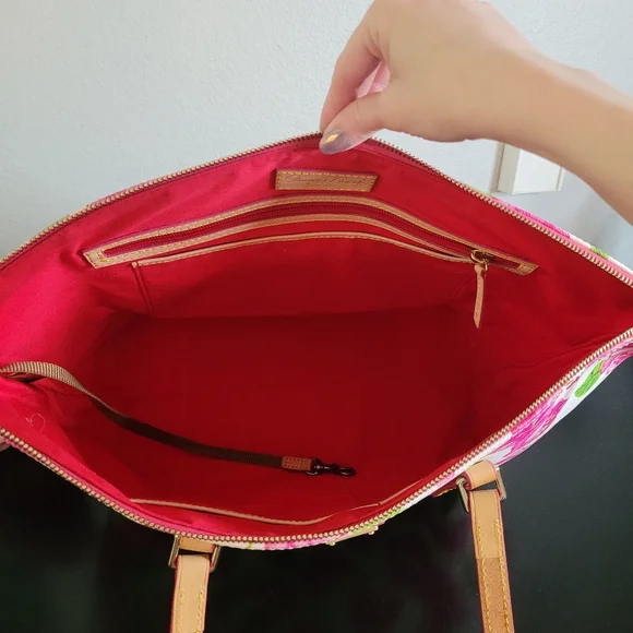 Dooney & Bourke Bougainvillea Zip Top Shopper Tote - Picture 11 of 16